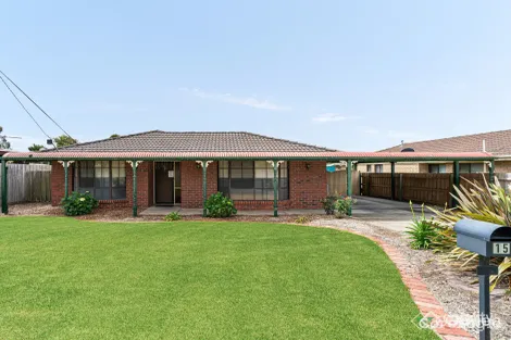 Property photo of 15 Pardalote Avenue Carrum Downs VIC 3201