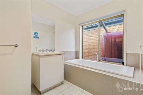 Property photo of 9 Parklea Way Tarneit VIC 3029