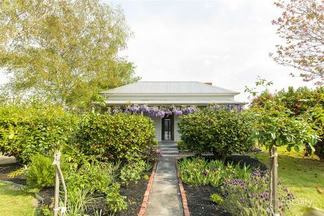 14 Giles St, Mirboo North, VIC 3871