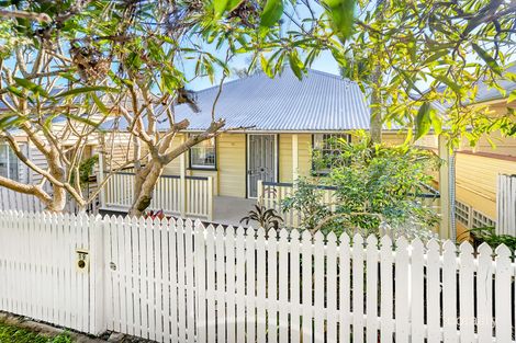 Property photo of 19 Longlands Street East Brisbane QLD 4169