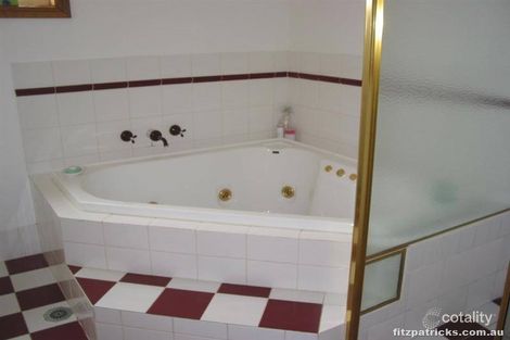 Property photo of 3 Schooner Place Estella NSW 2650