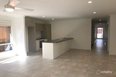 28 Saddleback Ave, Redbank Plains, QLD 4301