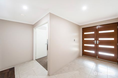 Property photo of 21 Glenelg Way Meadow Springs WA 6210