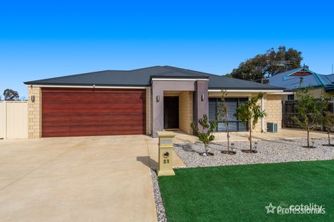 Property photo of 21 Glenelg Way Meadow Springs WA 6210
