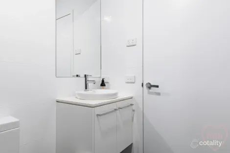 Property photo of 93/8 Baudinette Circuit Bruce ACT 2617