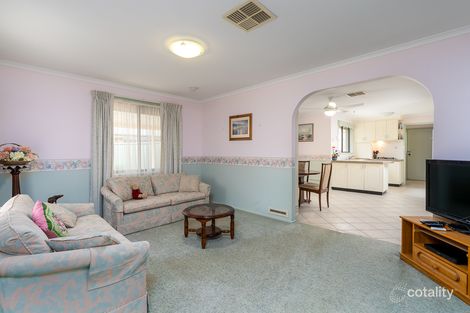Property photo of 10 Snow Gum Place Jerrabomberra NSW 2619
