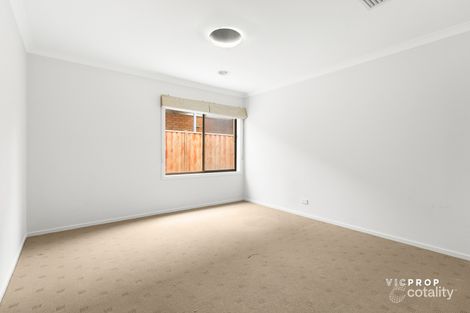 Property photo of 31 McWilliams Crescent Point Cook VIC 3030