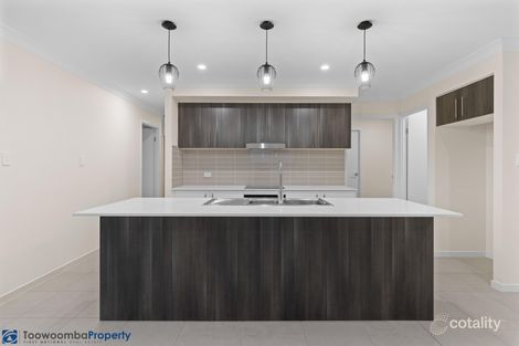 Property photo of 5 Abbeyfeale Circuit Meringandan West QLD 4352