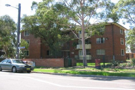 301 Blaxcell St, South Granville, NSW 2142