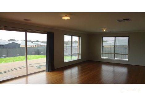 Property photo of 44 Kingston Drive Eaglehawk VIC 3556