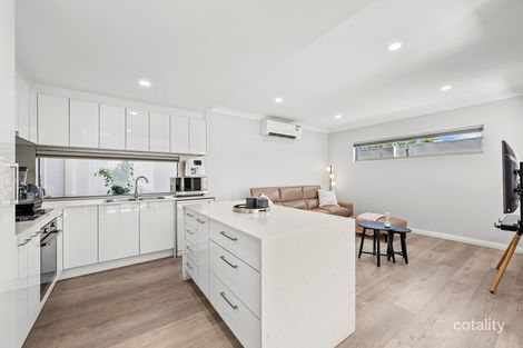 Property photo of 27 Aussat Drive Kiara WA 6054