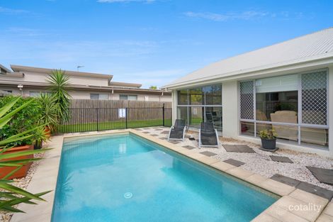 Property photo of 6 Casuarina Way Helensvale QLD 4212