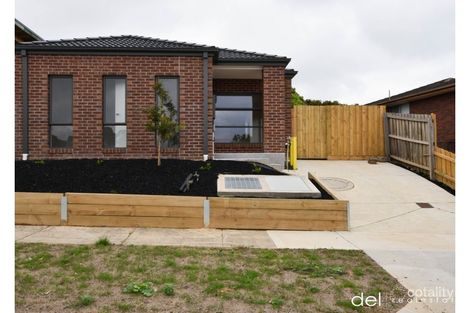 1a Sophie Ct, Hallam, VIC 3803