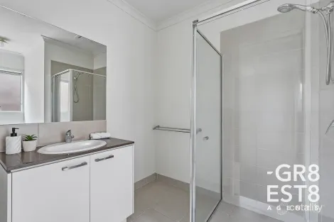 Property photo of 10 Verve Circuit Cranbourne West VIC 3977