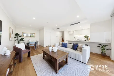 Property photo of 27 Chloe Circuit Norwest NSW 2153