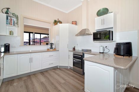 Property photo of 6 Nolan Street Crows Nest QLD 4355