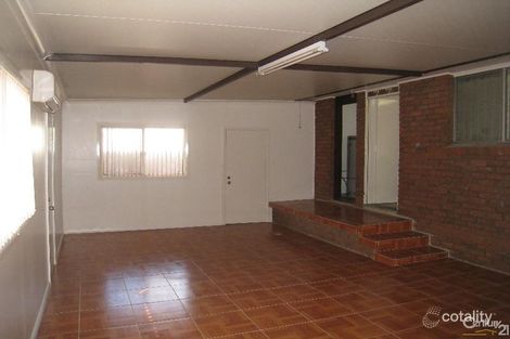 Property photo of 14 Pilliga Crescent Bossley Park NSW 2176