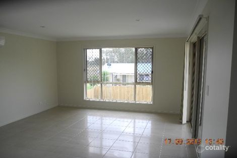 Property photo of 30/12 Walnut Crescent Lowood QLD 4311
