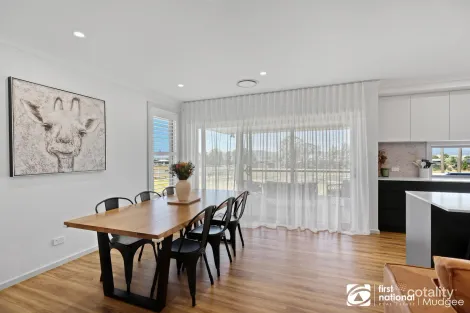Property photo of 12 Steel Drive Spring Flat NSW 2850