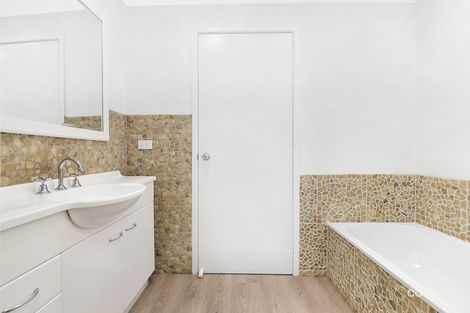 Property photo of 1/19 Nina Parade Arundel QLD 4214