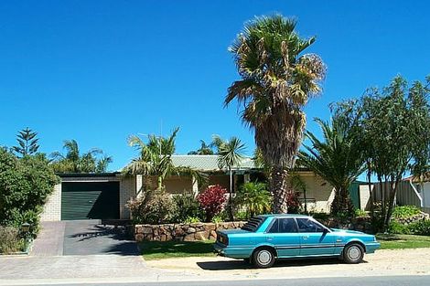 16 Galleon Rd, Beldon, WA 6027