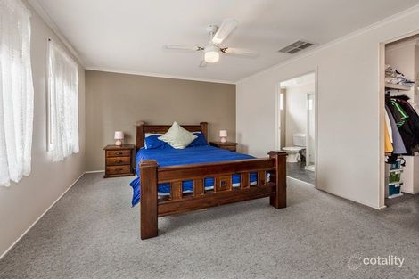 Property photo of 42 Banyalla Drive Cranbourne West VIC 3977