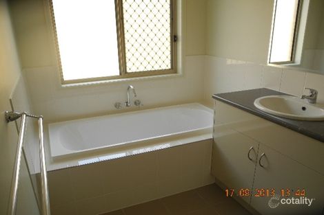 Property photo of 30/12 Walnut Crescent Lowood QLD 4311