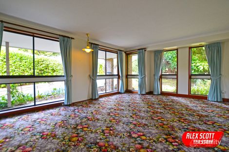 16 Paul Gr, Beaconsfield Upper, VIC 3808