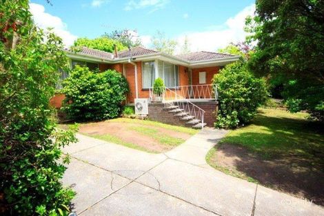 25 Lockhart Rd, Ringwood North, VIC 3134