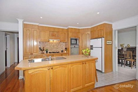 Property photo of 18 Leeds Road Mount Waverley VIC 3149