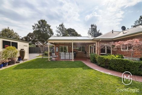 Property photo of 2 Pinehill Way Doreen VIC 3754