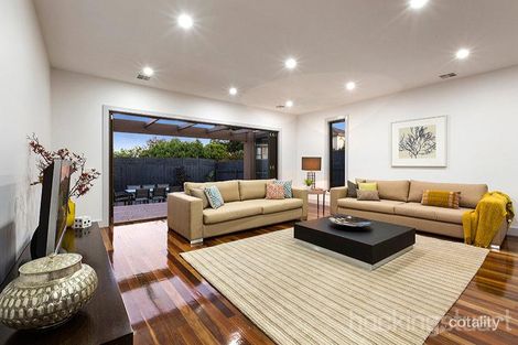 Property photo of 13 Mervin Street Bentleigh East VIC 3165