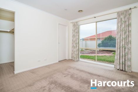 Property photo of 18 Gatehouse Parade Cranbourne East VIC 3977