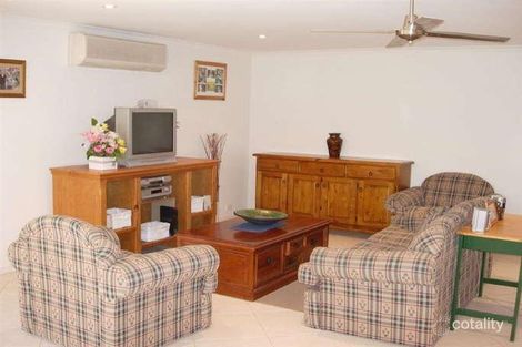 Property photo of 6 Hereford Lane Woodcroft SA 5162