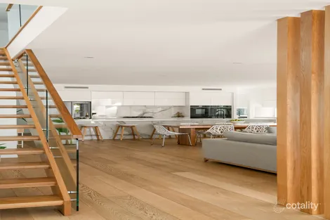 Property photo of 32 Tombarra Street Mooloolaba QLD 4557