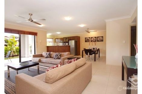 1-15 Robson St, Mooroobool, QLD 4870