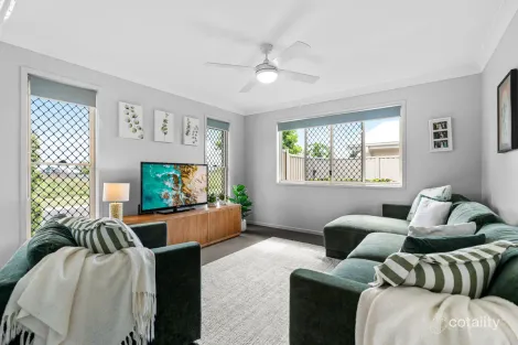 Property photo of 7 Cencig Birkdale QLD 4159