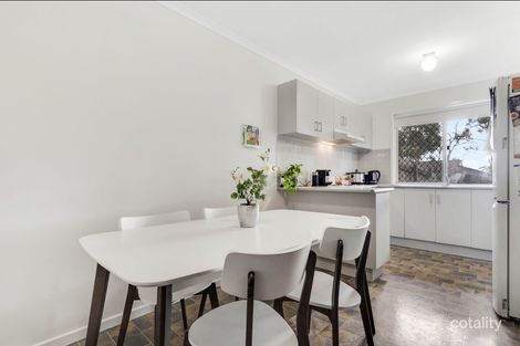 Property photo of 9 Dowling Crescent Eagleby QLD 4207