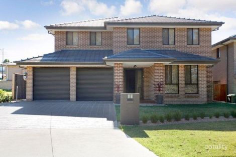 11 Robey Ave, Middleton Grange, NSW 2171