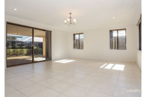 Property photo of 6 Kiev Place Dayton WA 6055