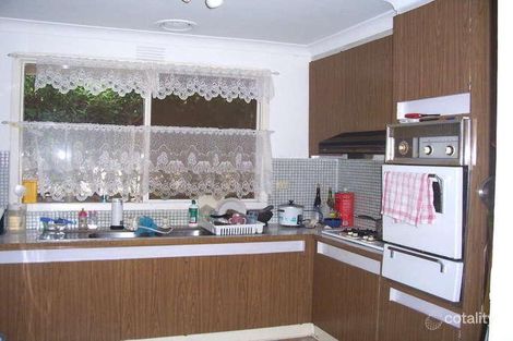 Property photo of 15 Nicholas Avenue Glen Waverley VIC 3150