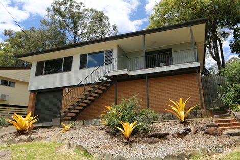 17 Togar St, Mansfield, QLD 4122