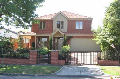 8 Dryden St, Canterbury, VIC 3126