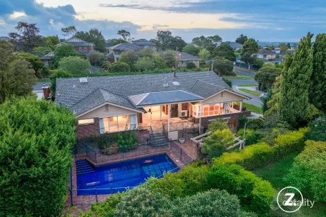 Property photo of 75 Greythorn Road Balwyn North VIC 3104