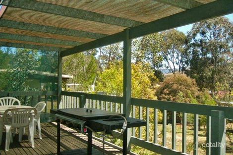 27 Valley Fair Rise, Macs Cove, VIC 3723