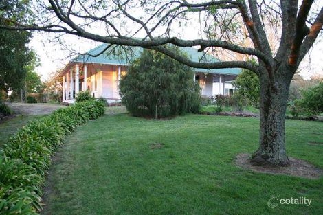 2351 Romsey Rd, Springfield, VIC 3434