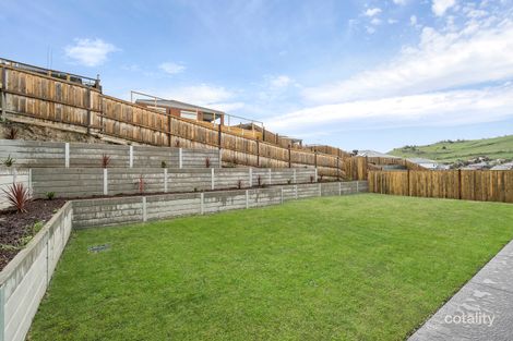 Property photo of 37 Retreat Crescent Sunbury VIC 3429