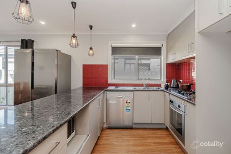 Property photo of 36 Burrora Way Craigieburn VIC 3064