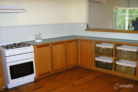 Property photo of 42 Ashbourne Road Woodend VIC 3442