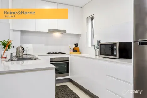 36/4-6 Browne Pde, Warwick Farm, NSW 2170